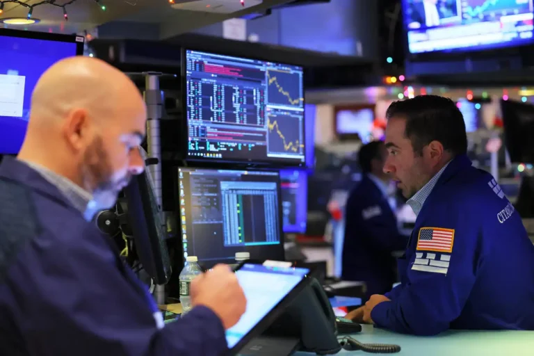 S&P 500 вблизи исторического максимума закрытия