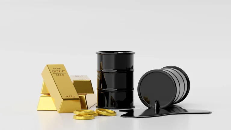 Нефть падает, золото растет: динамика товаров