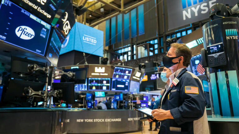S&P 500 достиг нового рекордного закрытия