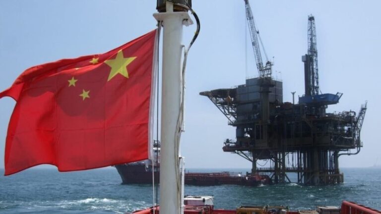 Нефть падает из-за слабости экономики Китая