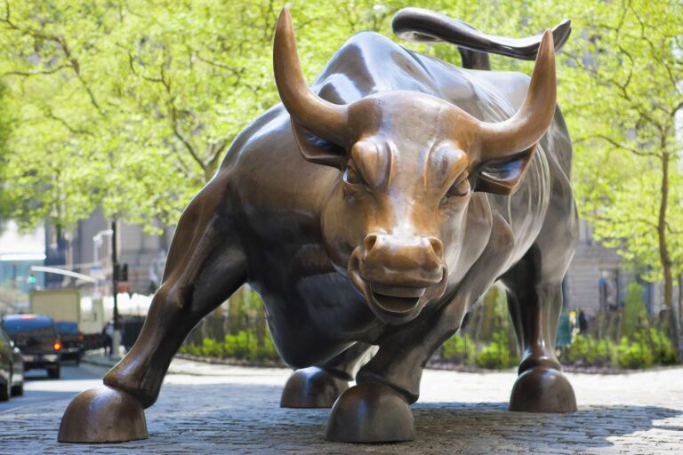 Индекс S&P 500 достиг рекордного максимума