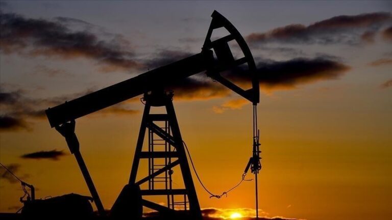 Нефть растет после падений в прошлых сессиях