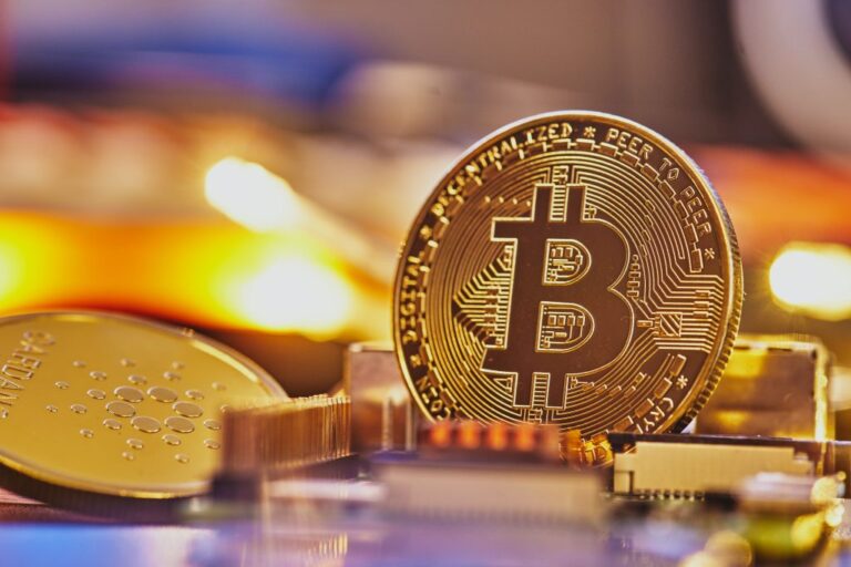 Халвинг биткойнов: как заработать?