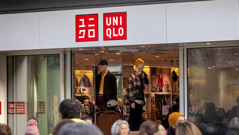 Uniqlo сообщает о росте прибыли на 11%