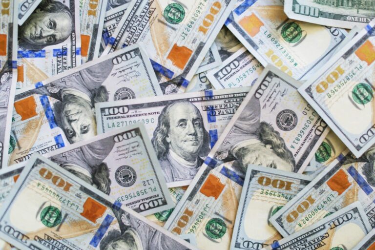 Dollar falls more than 2% in August