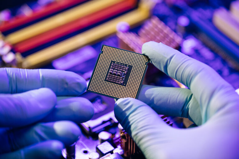 Investors to focus on semiconductor manufacturers