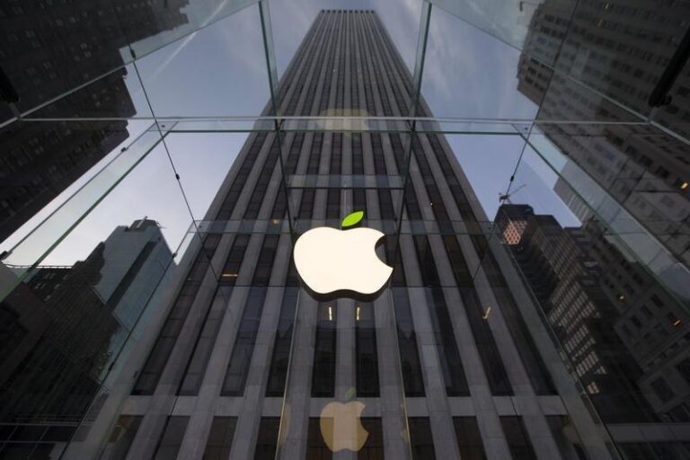 Apple ведет переговоры с Barclays о замене партнерства с Goldman Sachs по кредитным картам