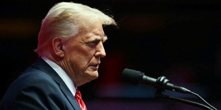 Трамп возвращает TikTok: как он привлекает молодежь на предвыборном митинге