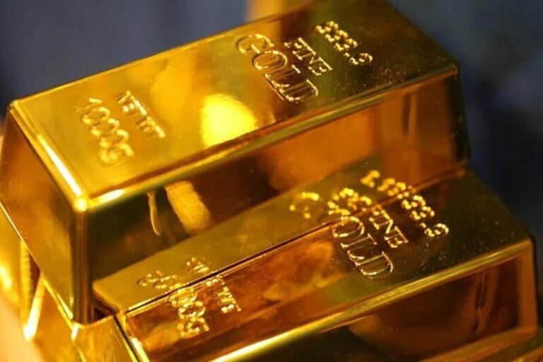 Цены на золото достигли рекорда выше $2850/унция на фоне опасений торговой войны и неопределенности в Газе