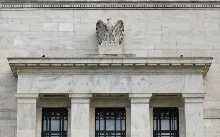 Morgan Stanley ожидает первое снижение ставки в марте, но условия усложнились