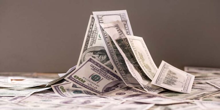 Dollar Continues to Rise Ahead of US Employment Data