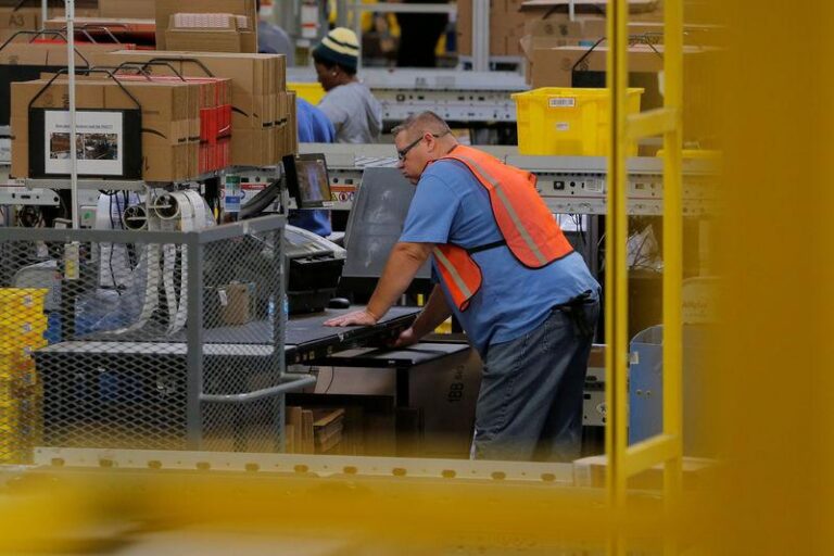ЕС привлечет Temu, Shein и Amazon к ответственности за небезопасные товары