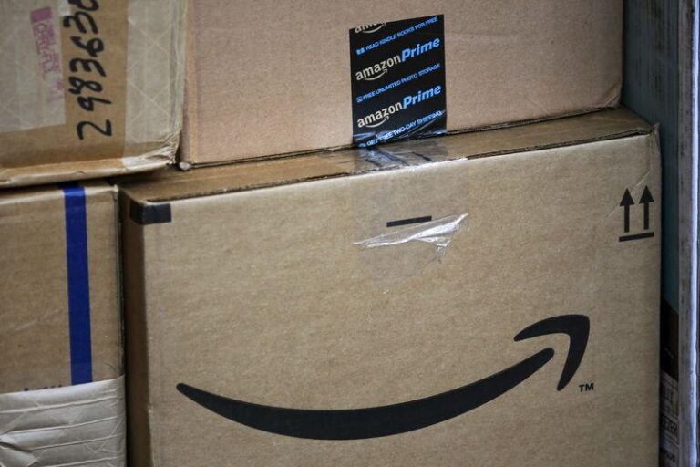 Amazon превзошел квартальные прогнозы по выручке, но облачный рост разочаровал