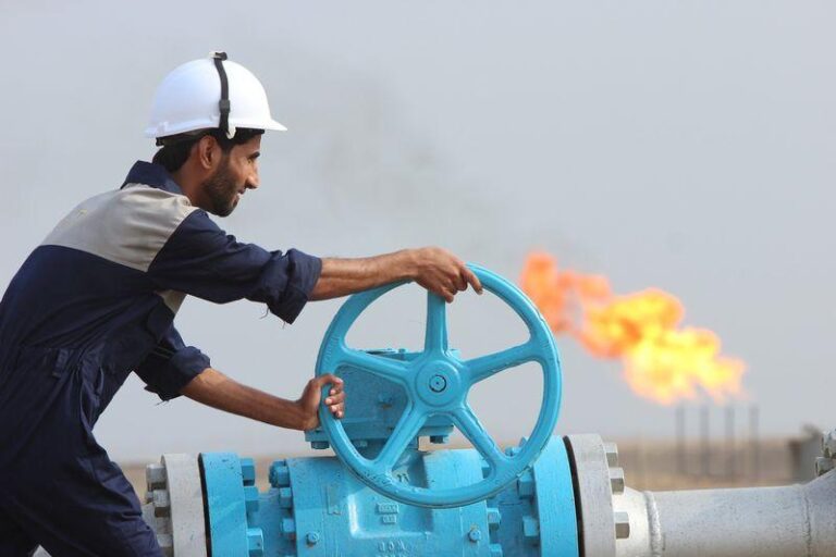 StanChart обещает сократить выбросы, связанные с облигациями нефтегазовой отрасли