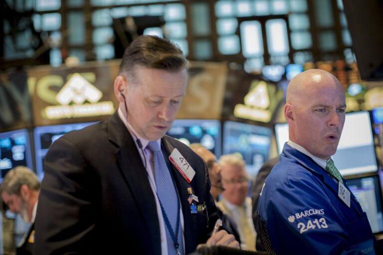 Фьючерсы на акции США растут, несмотря на коррекцию S&P 500 из-за тарифов Трампа