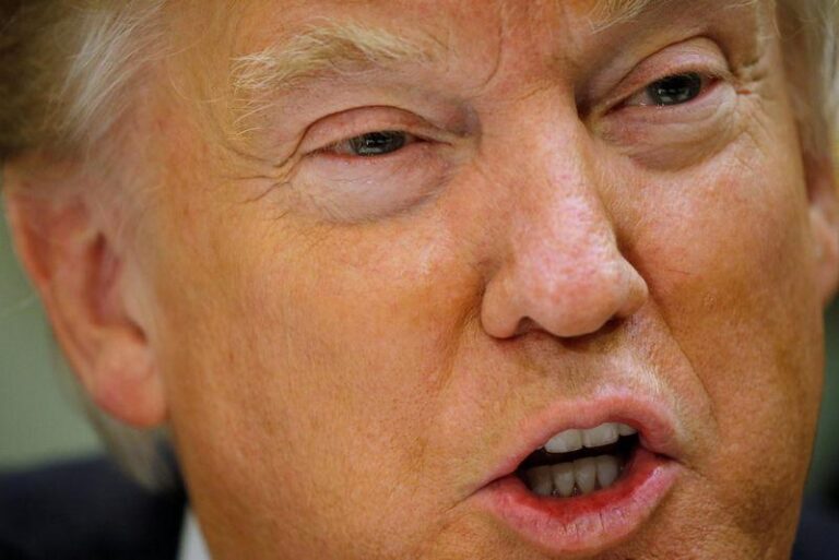 Демократы Сената США требуют от номинированного Трампом врача Оз уплатить $400,000 налогов