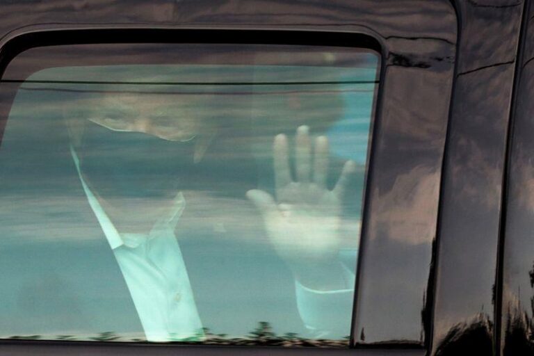 Трамп призывает Верховный суд ограничить полномочия судей по вынесению общенациональных запретов