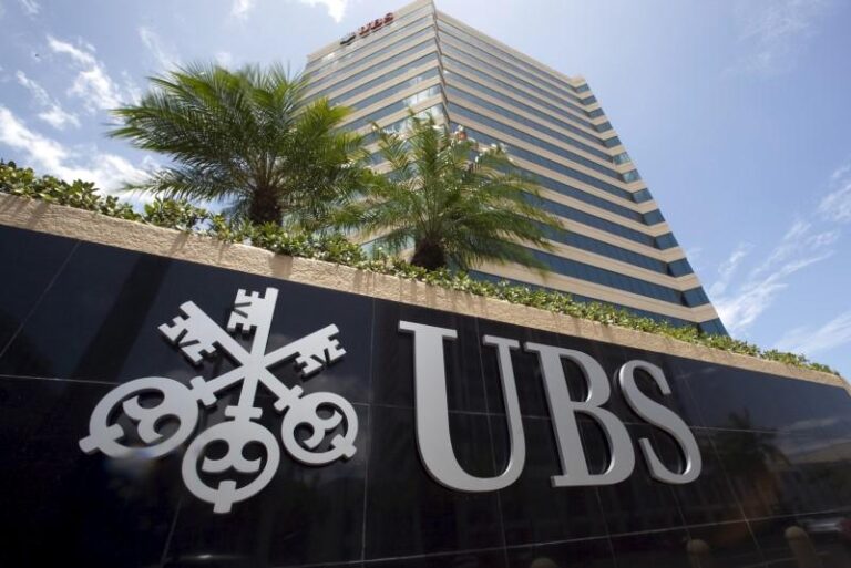 Baweja из UBS предсказывает, что S&P 500 может достичь 5300 из-за усталости американского потребителя