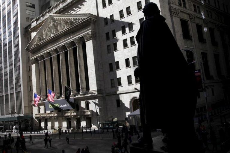 Обзор недели: Dow Jones, Nasdaq и S&P 500 — инвесторы ждут новостей о тарифах и объемных данных