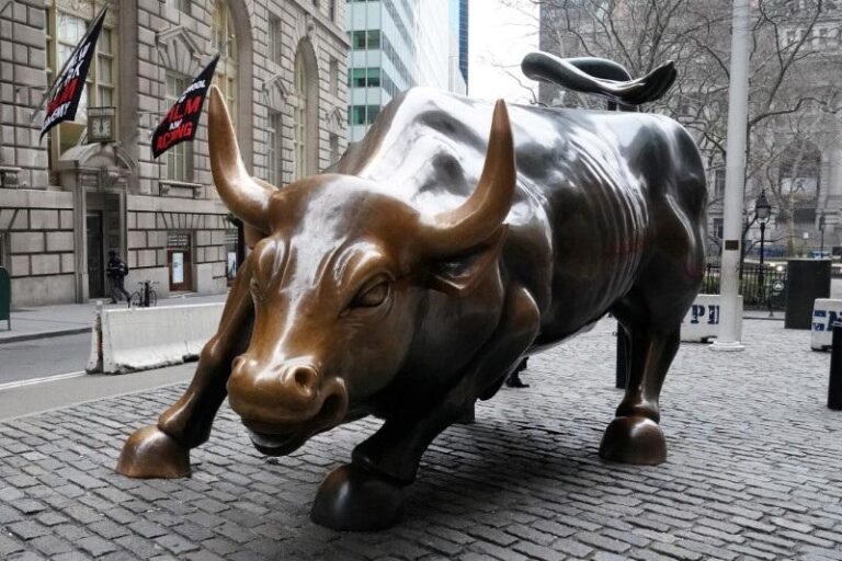 История показывает: S&P 500 активно растет в апреле после слабого марта