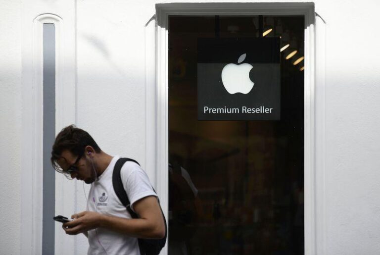 Трамп объявил о 25% пошлине на Samsung, сравняв условия с Apple