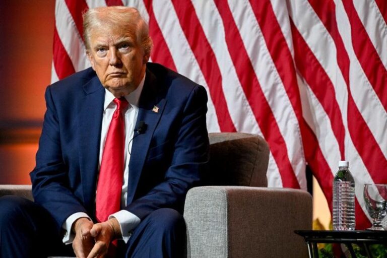 Акции U.S. Steel стремительно растут на фоне поддержки Трампа соглашения с Nippon