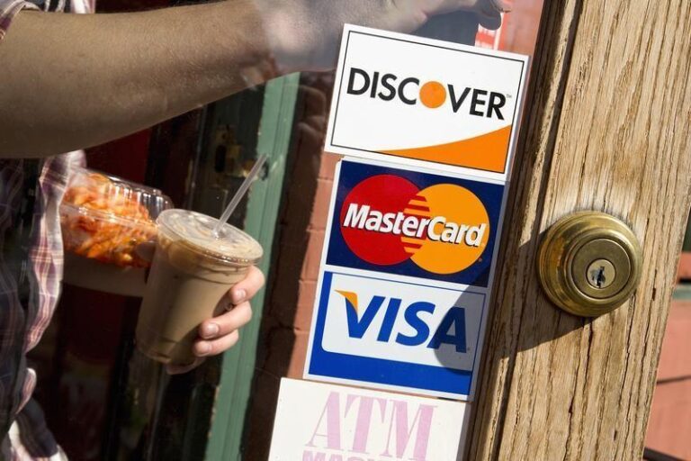 Акции Fold взлетают после партнерства с Stripe и Visa для карты вознаграждений в биткойнах