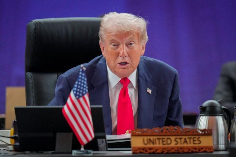 Тарифная политика Трампа под сомнением: что будет с долларом?