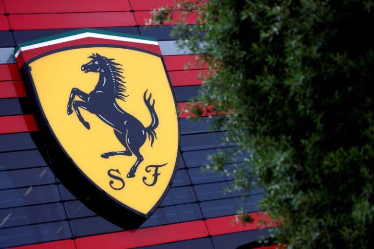 Morgan Stanley снизил рейтинг Ferrari из-за ограничений объёмов, прогнозная цена – $425