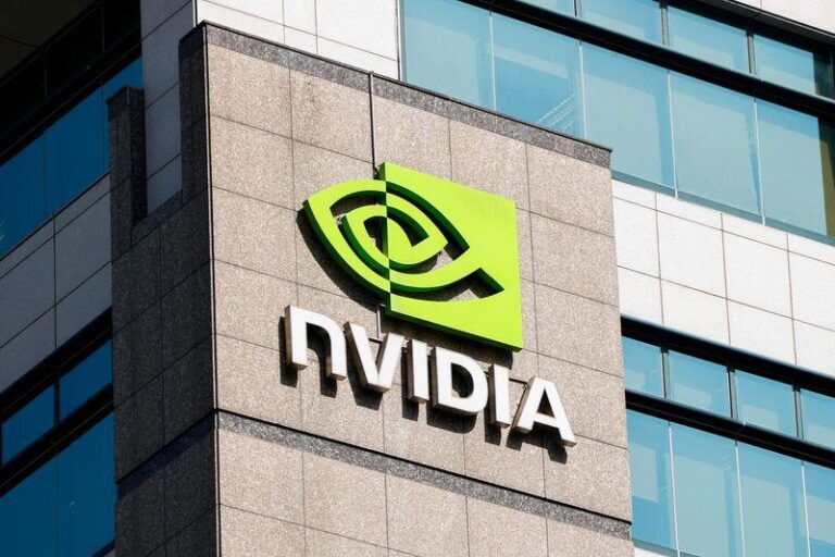 Nvidia повышает ставки на H200: что стоит за ростом акций компании?