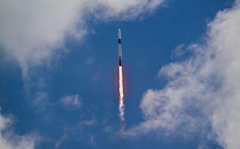 Сможет ли SpaceX в будущем разместить центры обработки данных ИИ на орбите?