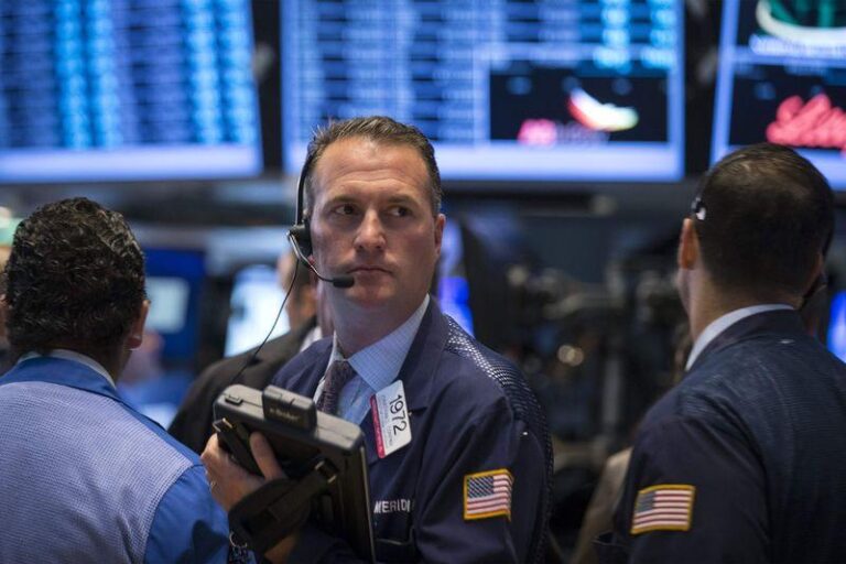Снижение прогноза S&P 500 от JPMorgan: риски поставок на Ближнем Востоке