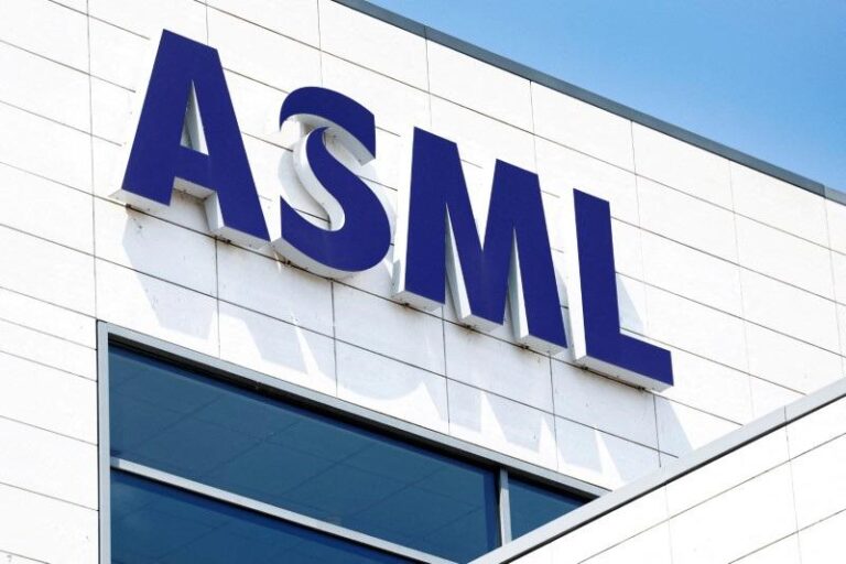 Акции ASML: эксперты предсказывают ограниченный краткосрочный потенциал роста