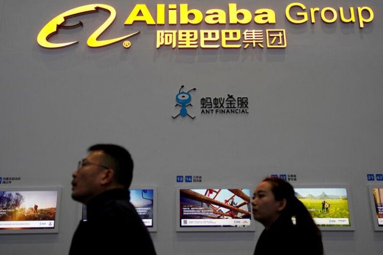 Бурри покупает акции JD, Alibaba, GameStop и добавляет путы на Nvidia