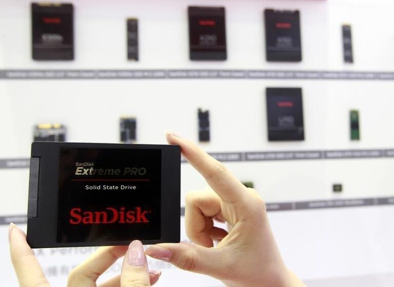 Sandisk войдет в Nasdaq-100, Atlassian покинет индекс: что это значит для инвесторов?