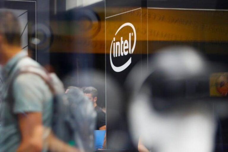 Генеральный директор Intel намерен приобрести акции компании на сумму 12 миллионов долларов во время нового предложения акций