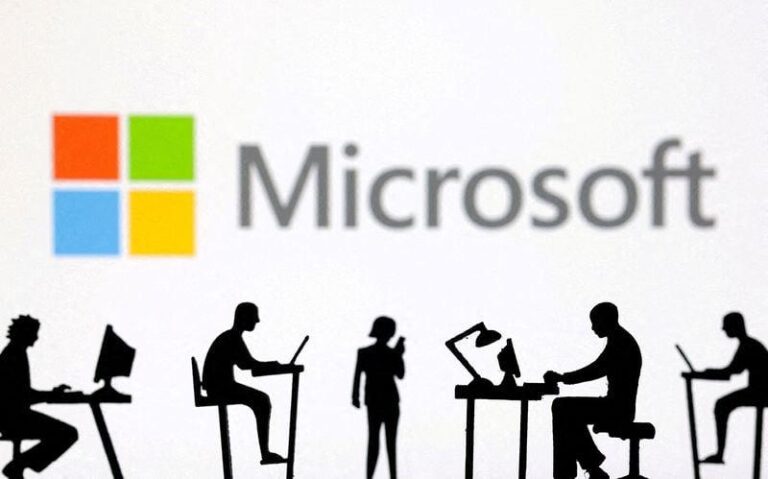 Эксклюзив: Microsoft уходит из Китая, но бум ИИ открывает новые возможности