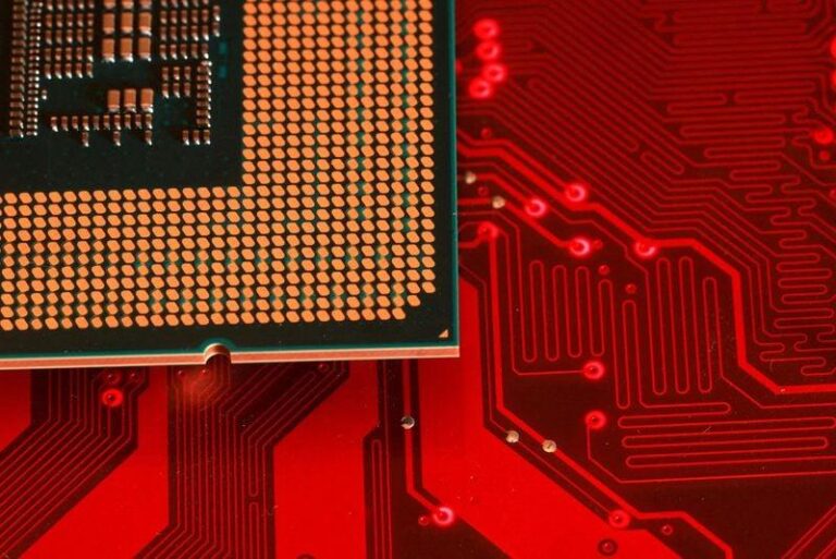 Акции Marvell падают из-за опасений по поводу доходов от сделки с Google AI, несмотря на хорошие результаты