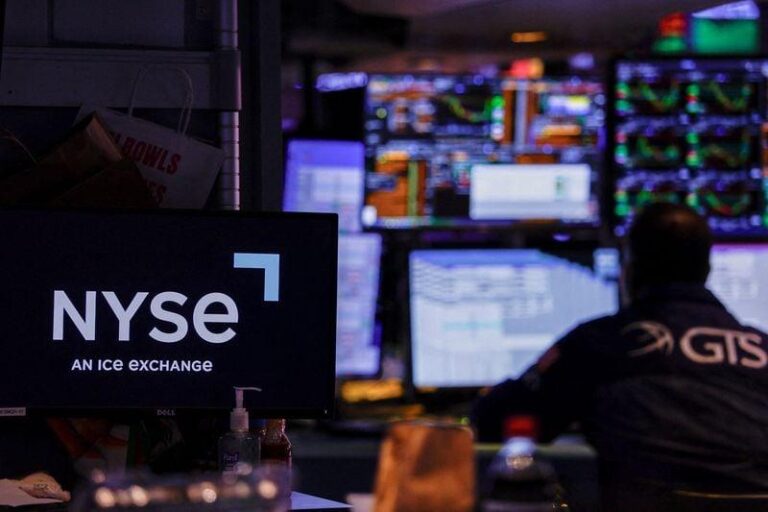 S&P 500 и Dow слегка выросли на открытии: противостояние напряженности с Ираном и оптимизм в сфере ИИ
