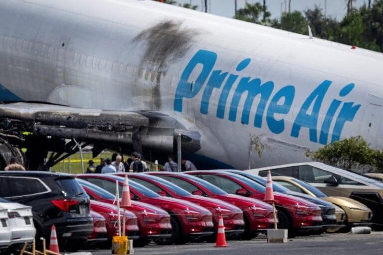 Amazon приостанавливает 21 операцию Air после внезапного инцидента в Майами