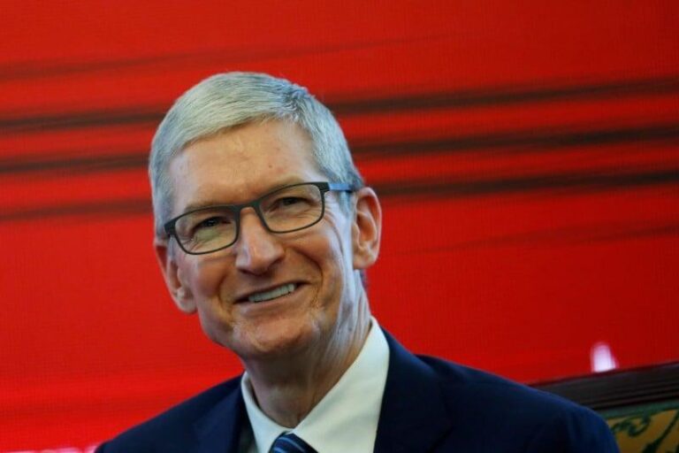 Кук из Apple похвалил австралийские меры по контролю социальных медиа, премьер-министр согласен