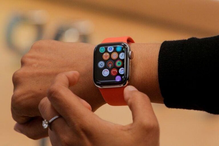 Apple разрабатывает фитнес-трекер без экрана, аналог Whoop