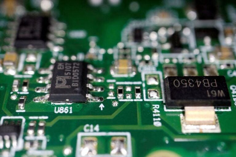 Qualcomm и Apple продлили лицензионное соглашение на чипы: что это значит для будущего технологий?