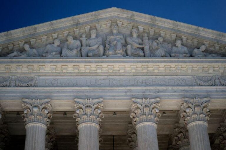 Администрация Трампа обратилась в Верховный суд для восстановления ограничений на трансгендерных заключённых