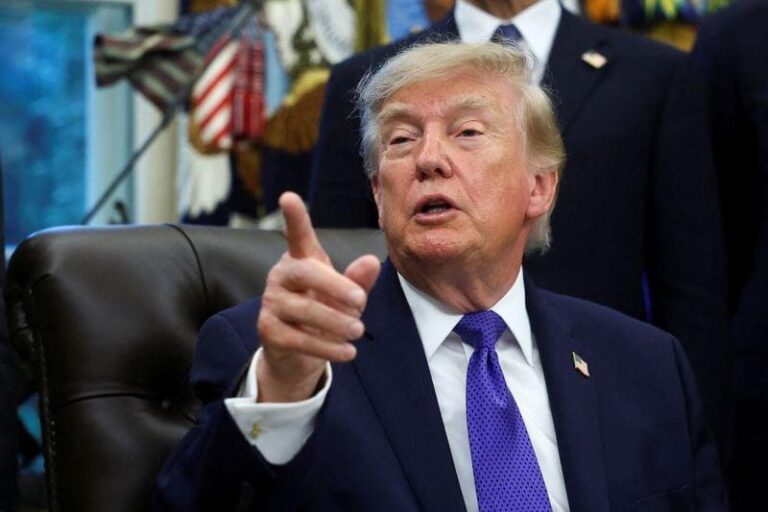 Администрация Трампа разместила налоговые рекламные ролики перед выборами
