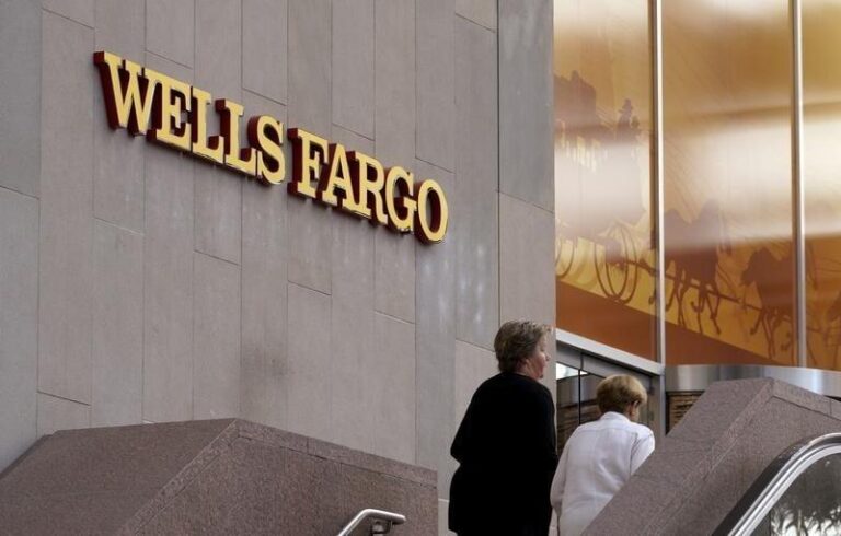 Wells Fargo понизил рейтинг технологического сектора S&P 500 до нейтрального