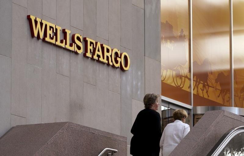 Wells Fargo понизил рейтинг технологического сектора S&P 500 до нейтрального