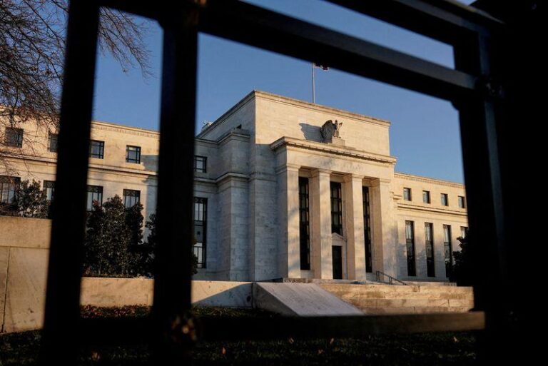 Ожидания повышения ставок ФРС США в октябре снизились до 49,4%