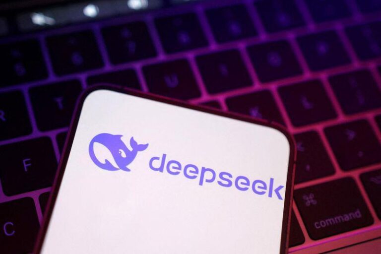 DeepSeek и Huawei создают инструменты для чипов Ascend, снижая зависимость от Nvidia
