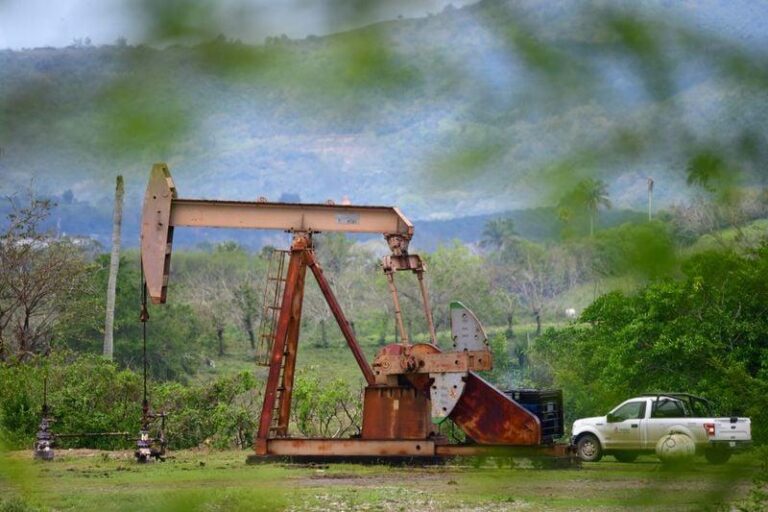 Аналитики повысили прогнозы цен на нефть на 2026 год до $89,05 за баррель Brent и $83,90 за WTI